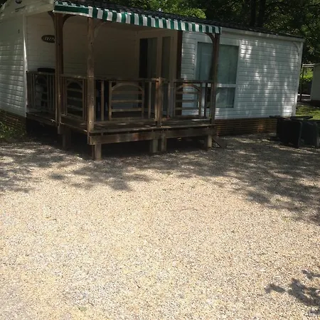 Le Camping Des 3 Lacs Belmont-Tramonet Exterior photo