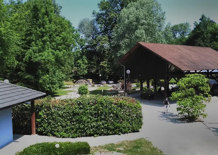 le Camping Des 3 Lacs